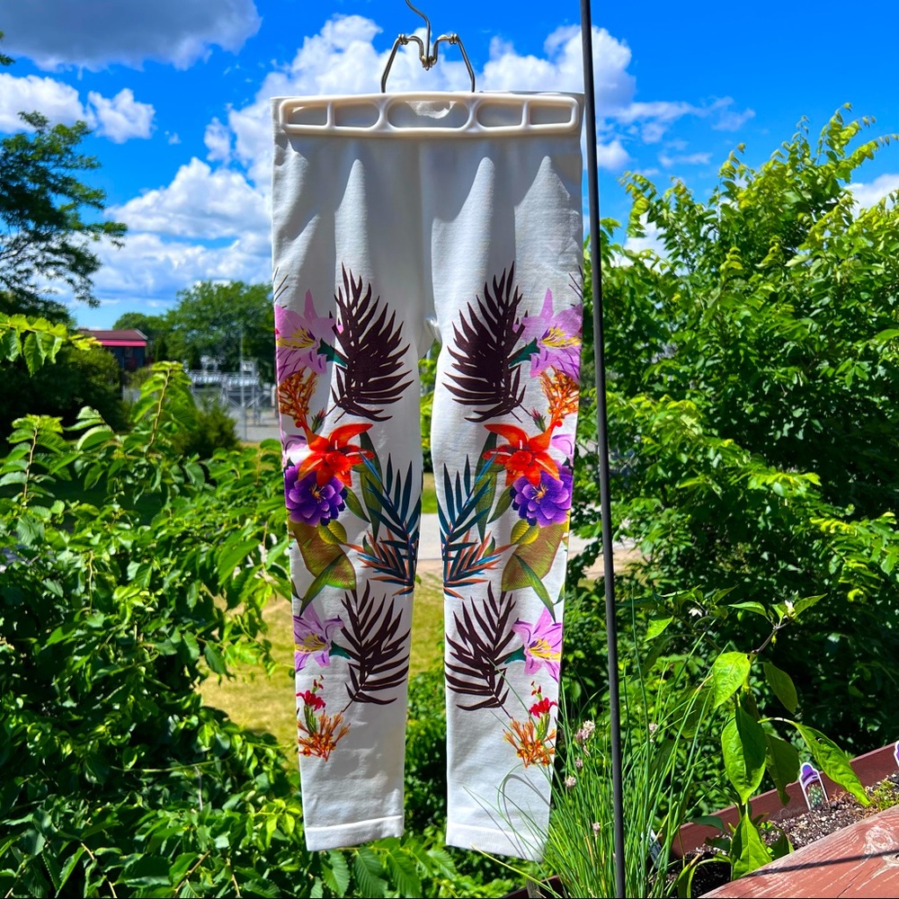 Tropical Floral Printed White Leggings